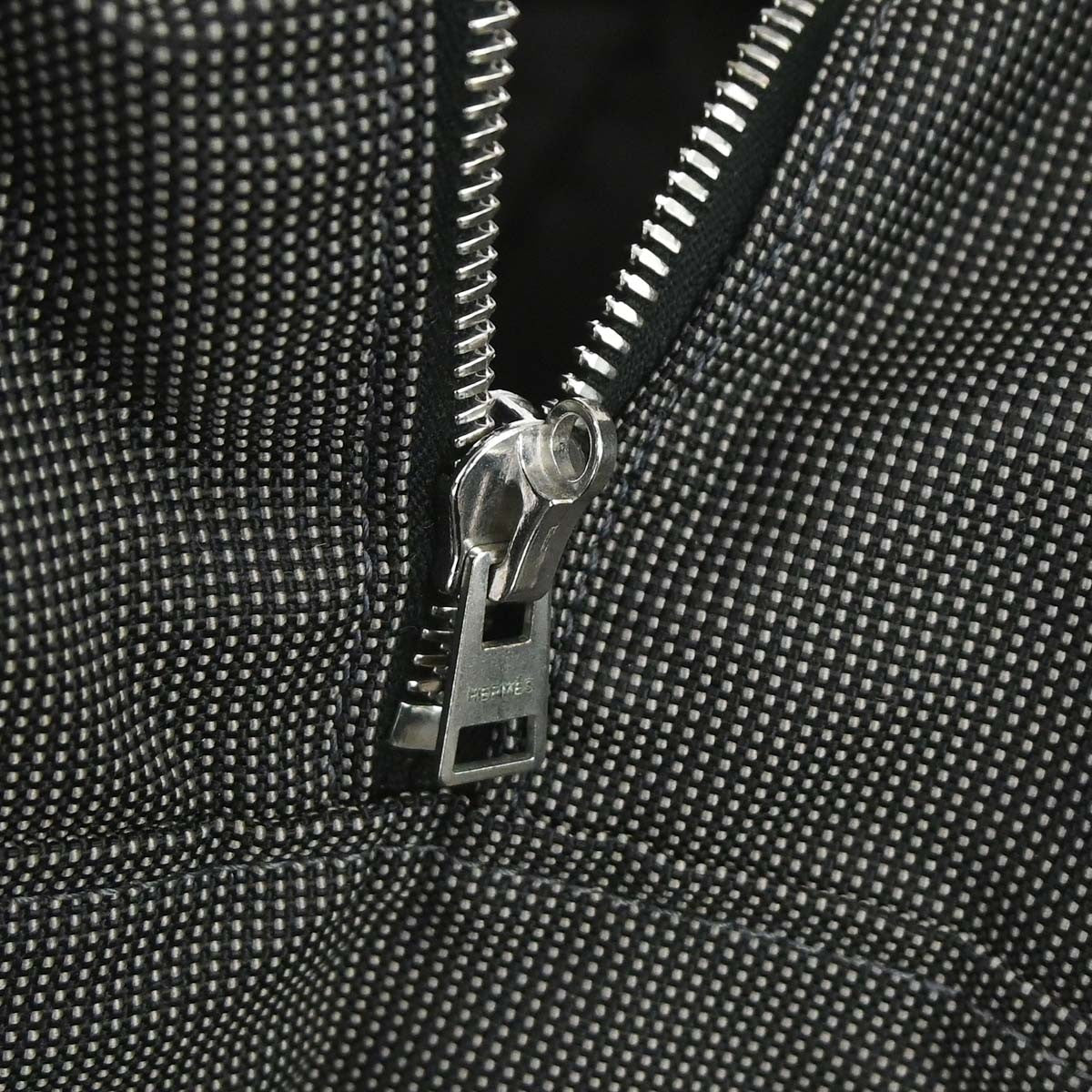 Hermes Fourre Tout Toile Gray Polyamide Tote Bag Bag (Pre-Owned)