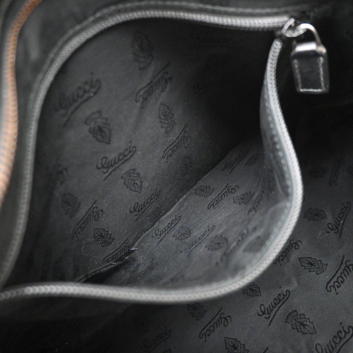 Gucci Crossbody Gg Imprime Black Canvas Crossbody Bag Bag (Pre-Owned)
