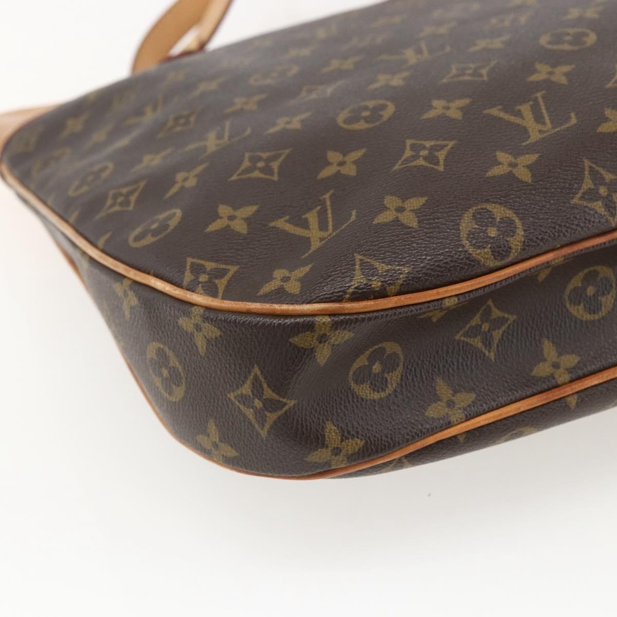 Louis Vuitton Odeon Monogram Canvas Brown Canvas Shoulder Bag Bag (Pre-Owned)