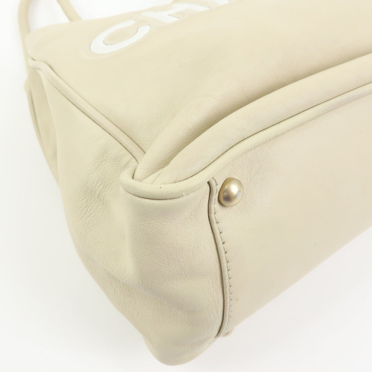 Chanel Camellia Lambskin Beige Leather Tote Bag Bag (Pre-Owned)