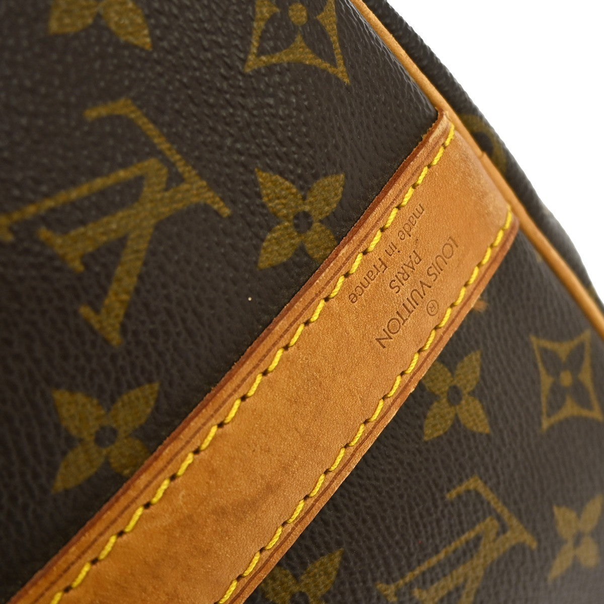 Louis Vuitton Keepall Bandoulière Monogram Brown Canvas Travel Bag Bag (Pre-Owned)