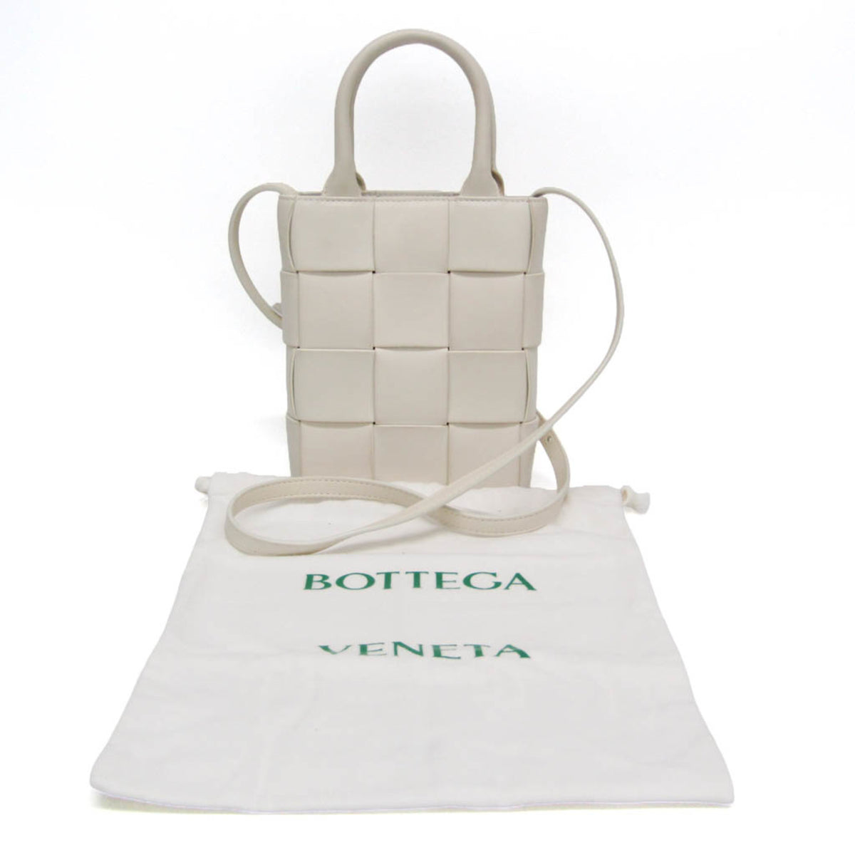 Bottega Veneta Cassette Convertible Maxi Intrecciato Leather White Leather Tote Bag Bag (Pre-Owned)