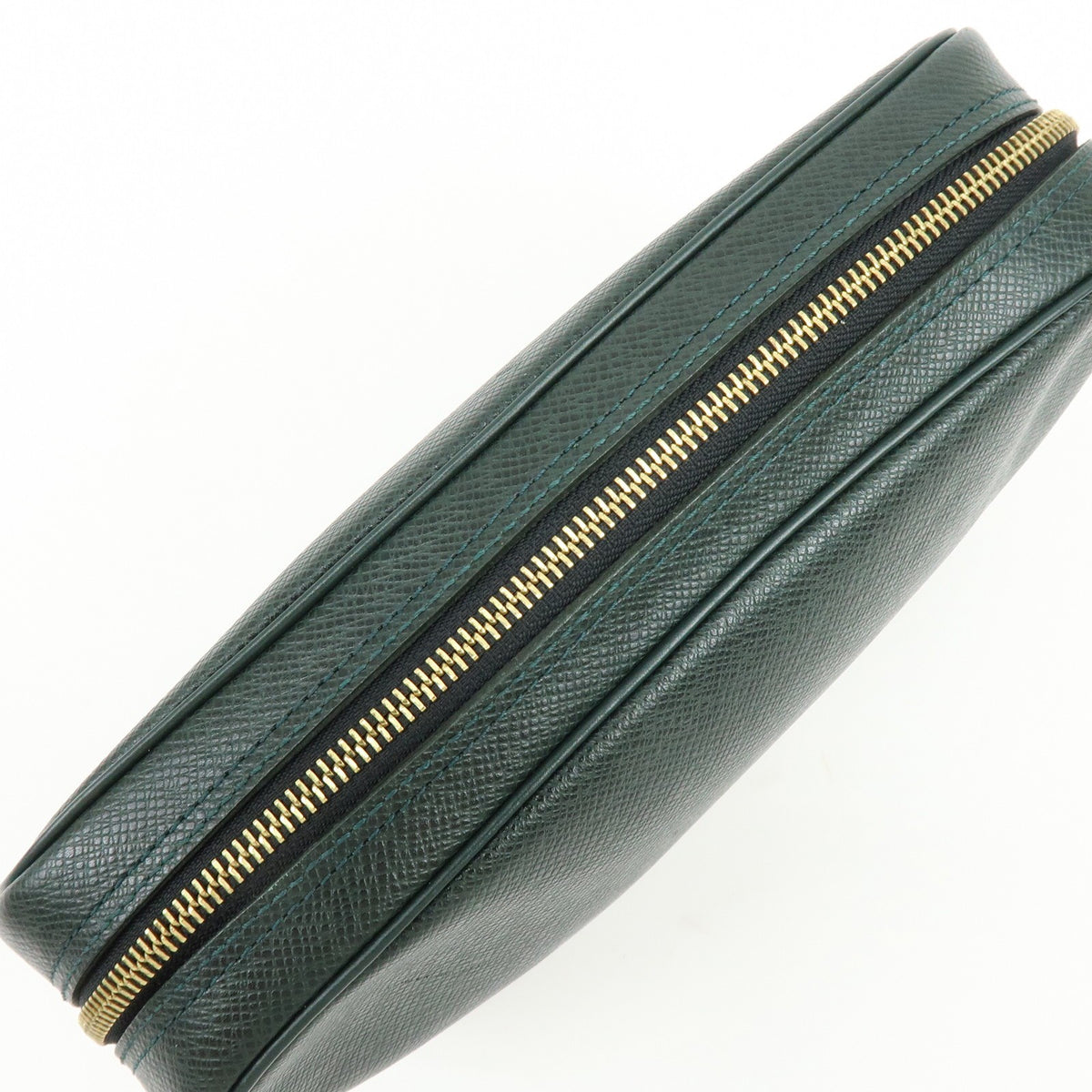 Louis Vuitton Toiletry Pouch Taiga Leather Green Leather Clutche & Pouche Bag (Pre-Owned)