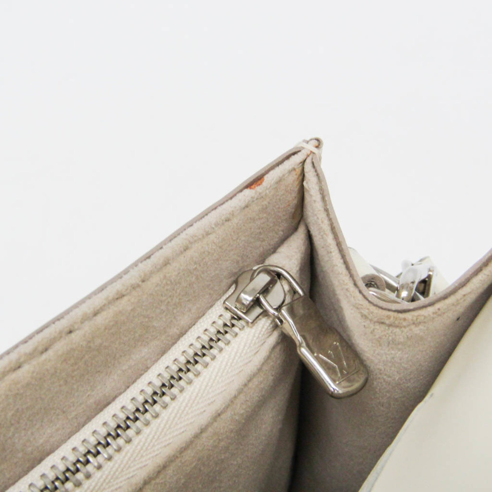 Louis Vuitton Sevigne Clutch Epi Leather Beige Leather Clutche & Pouche Bag (Pre-Owned)