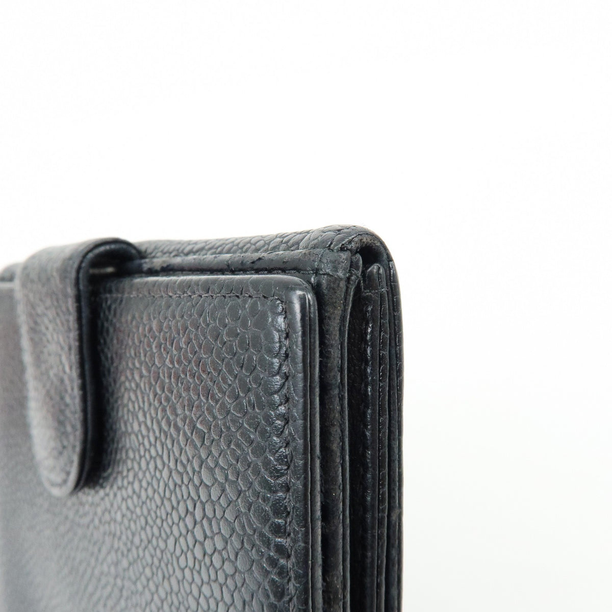 Chanel Vintage Timeless Bifold Caviar Black Leather Wallets Accessory (Pre-Owned)