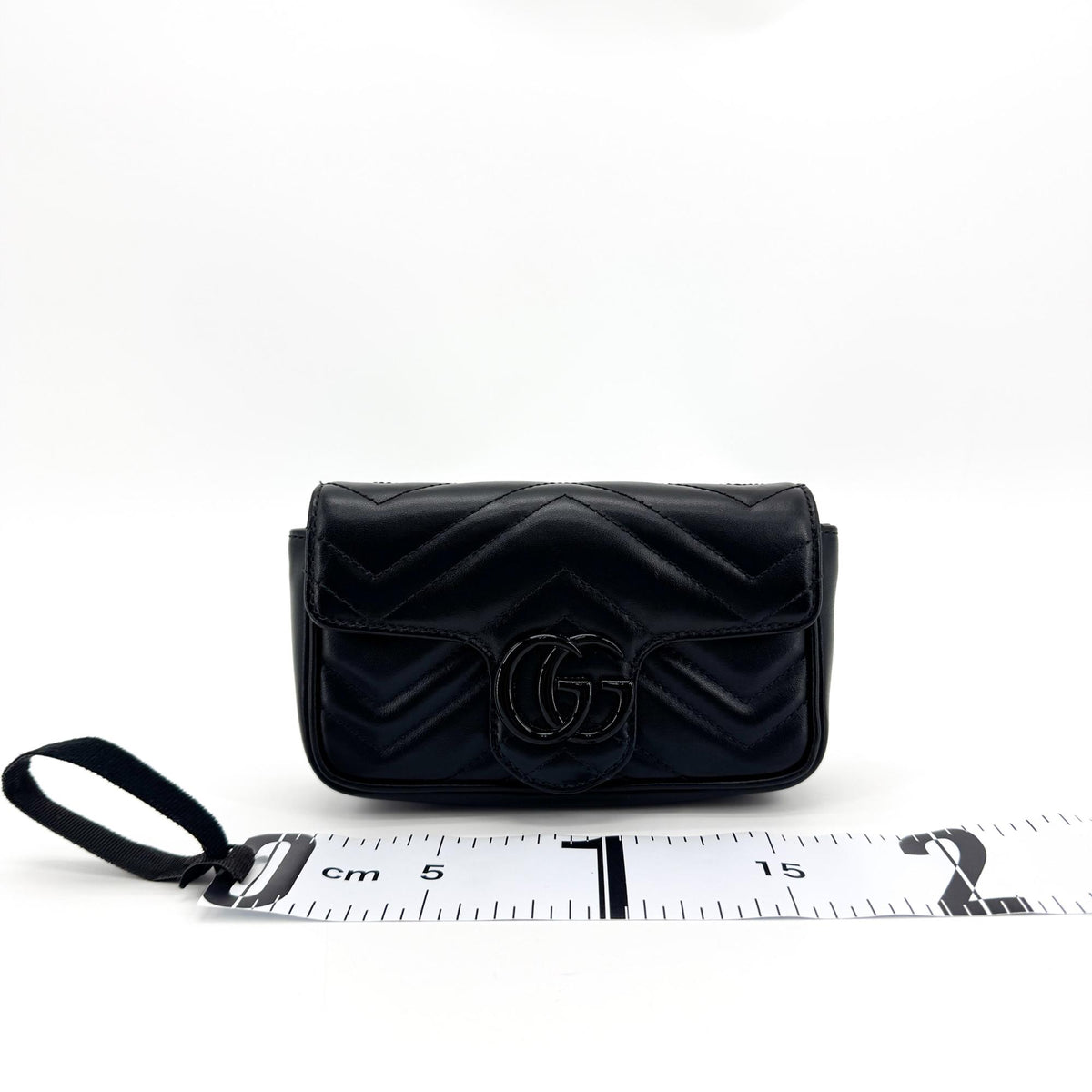 Gucci Gg Marmont Flap Matelasse Leather Black Leather Handbag (Pre-Owned)