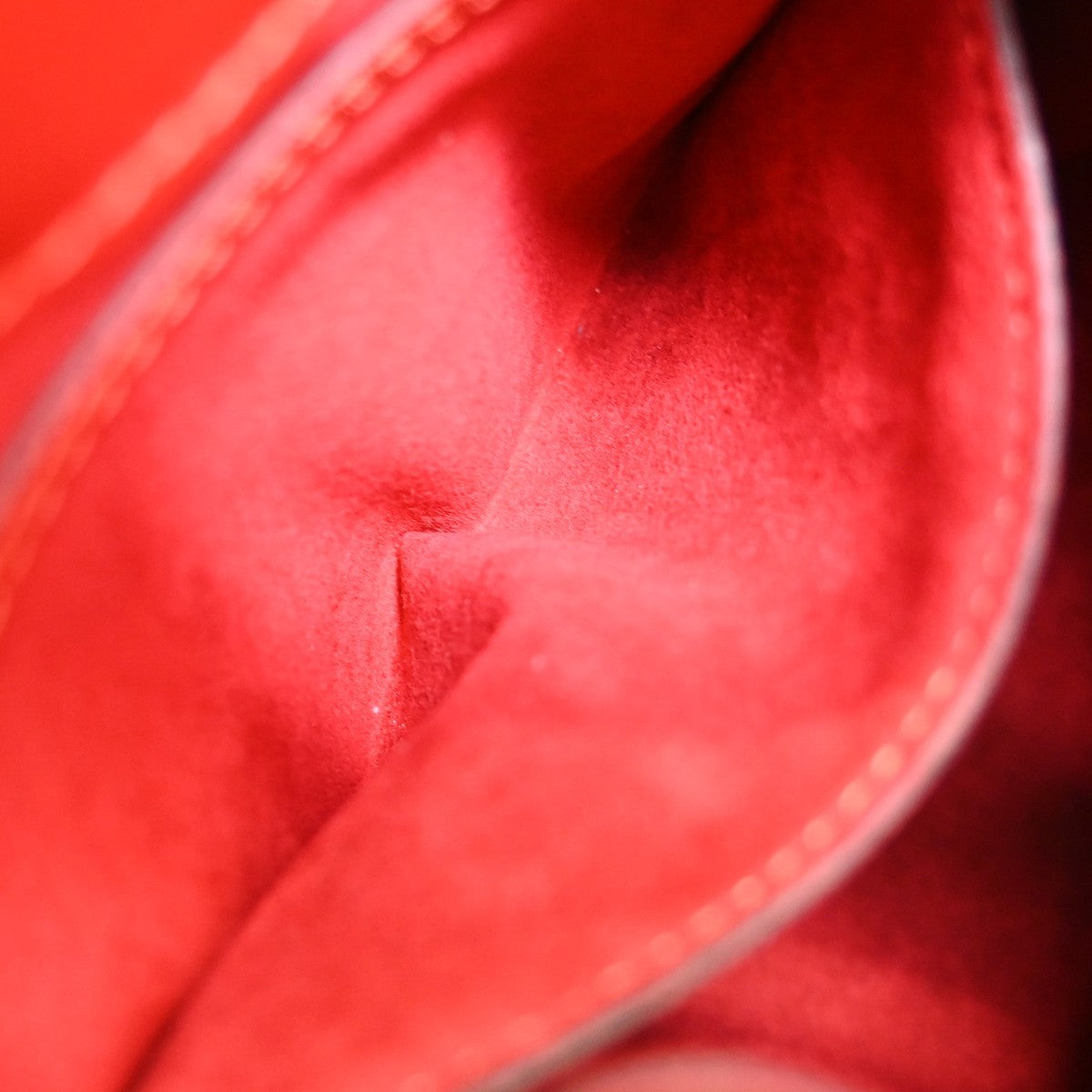 Louis Vuitton Cluny Epi Leather Red Leather Shoulder Bag Bag (Pre-Owned)