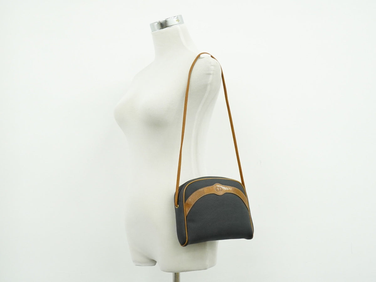 Christian Dior Cd Shoulder Bag Canvas And Leather Navy Canvas Shoulder Bag Bag (Pre-Owned)