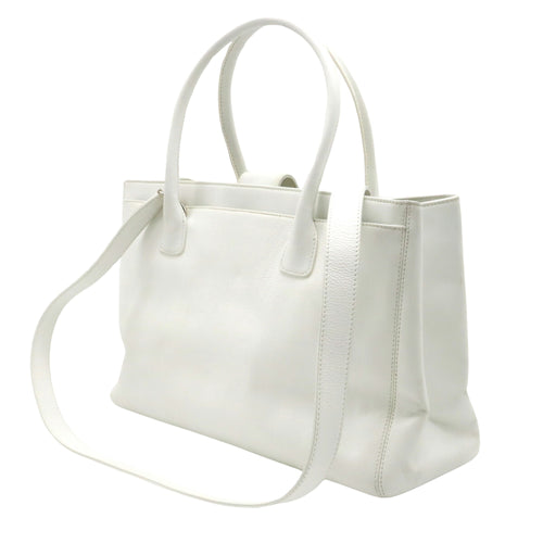 Chanel Executive White Leather Tote Bag (Pre-Owned)