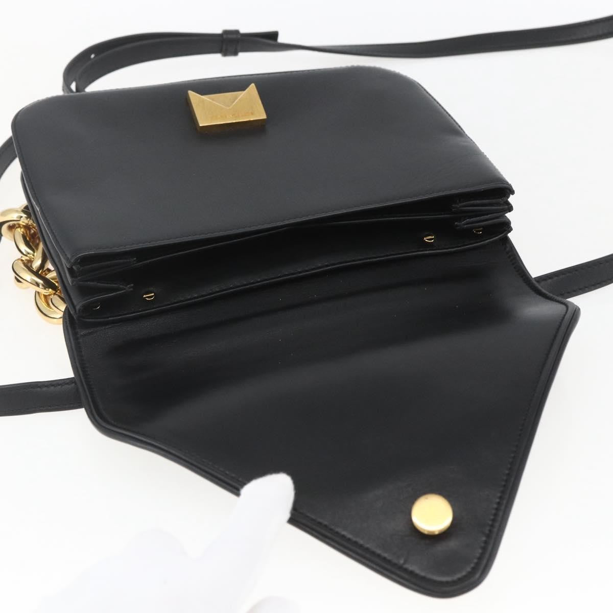 Bottega Veneta Mount Leather Black Leather Shoulder Bag Bag (Pre-Owned)