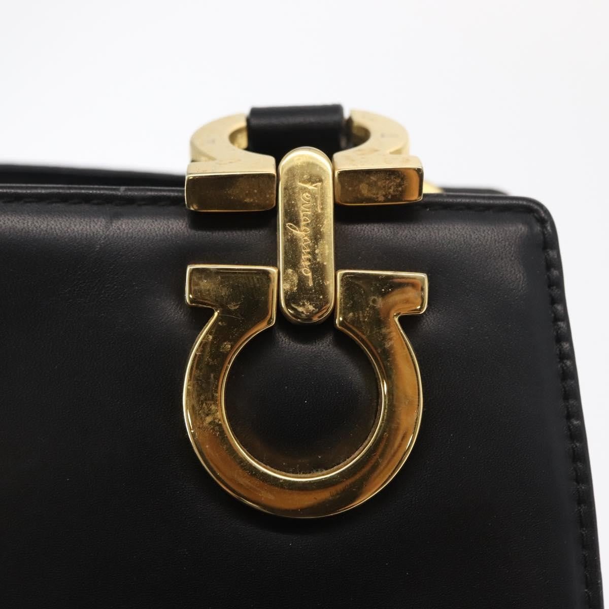 Salvatore Ferragamo Gancini Leather Black Leather Shoulder Bag Bag (Pre-Owned)