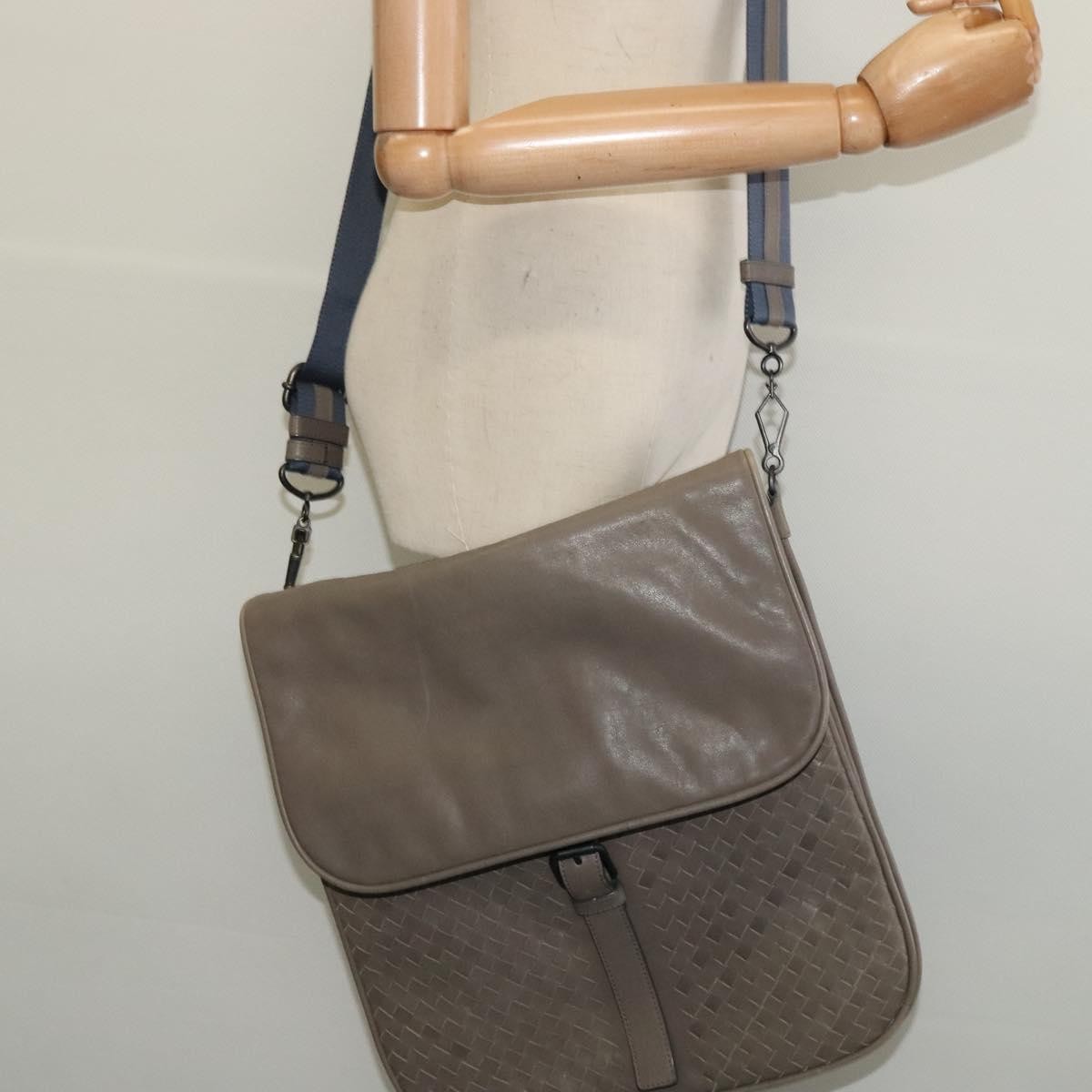 Bottega Veneta Vintage Flap Intrecciato Leather Gray Leather Shoulder Bag Bag (Pre-Owned)