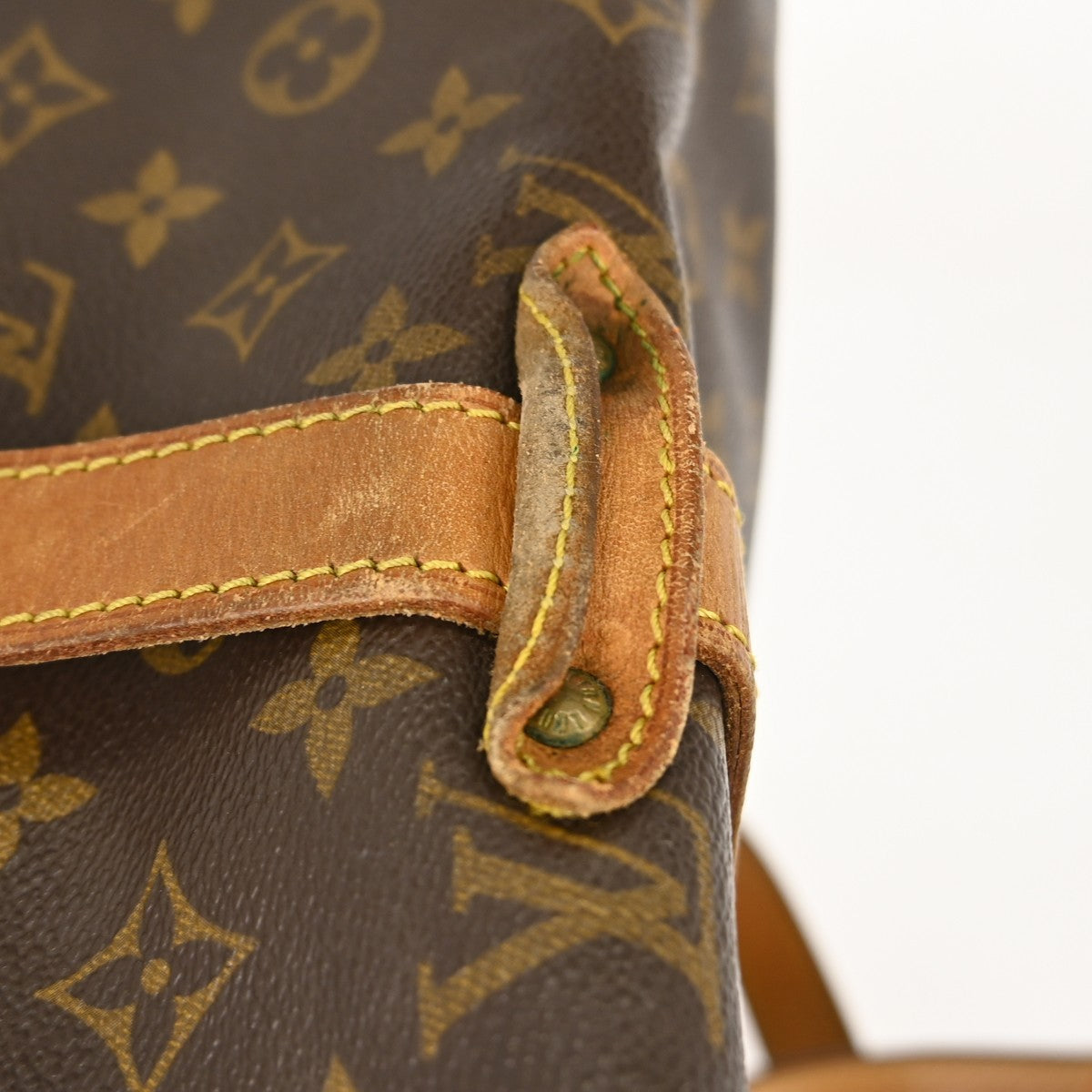 Louis Vuitton Saumur Monogram Canvas Brown Canvas Shoulder Bag Bag (Pre-Owned)
