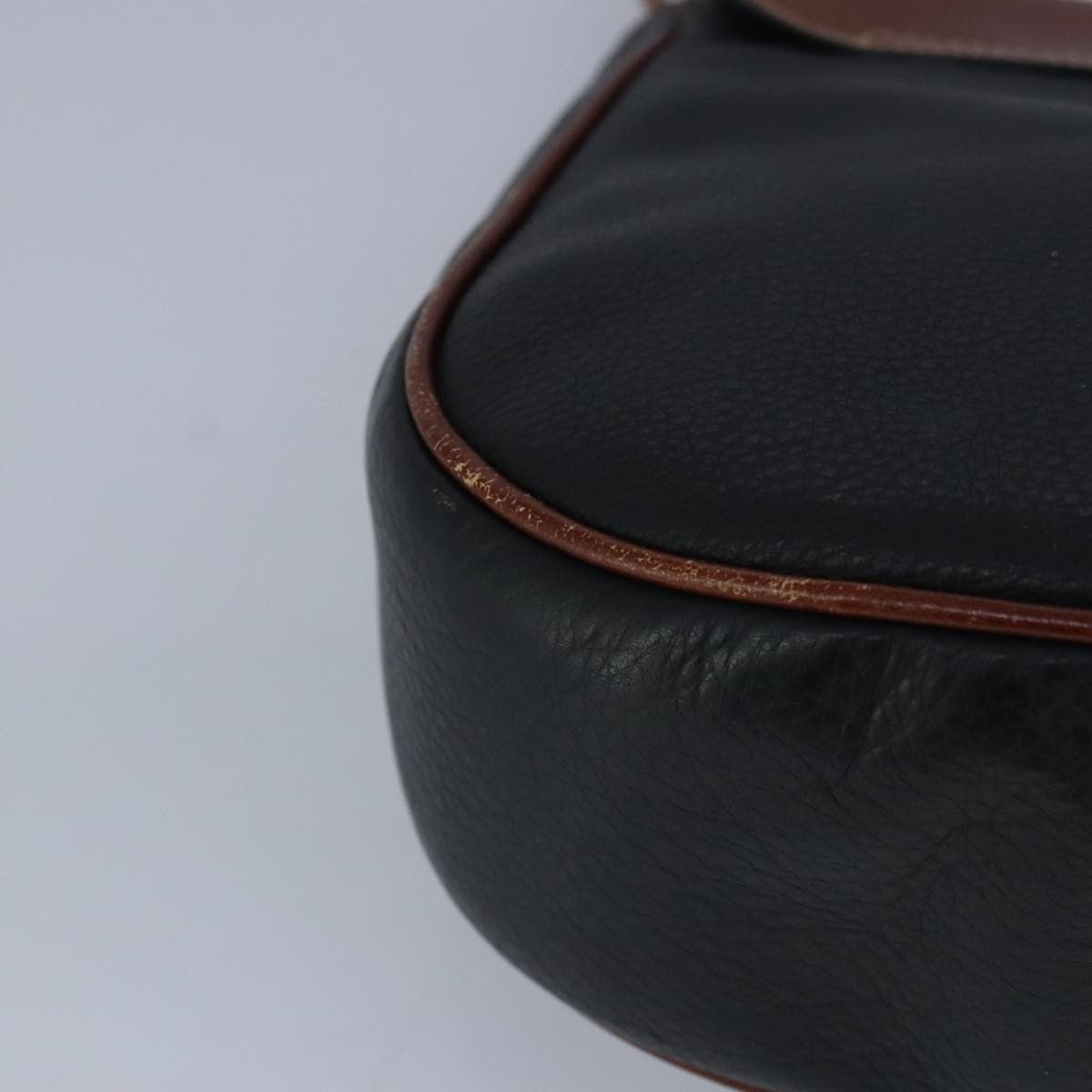 Bally Vintage Leather Brown Leather Shoulder Bag Bag (Pre-Owned)