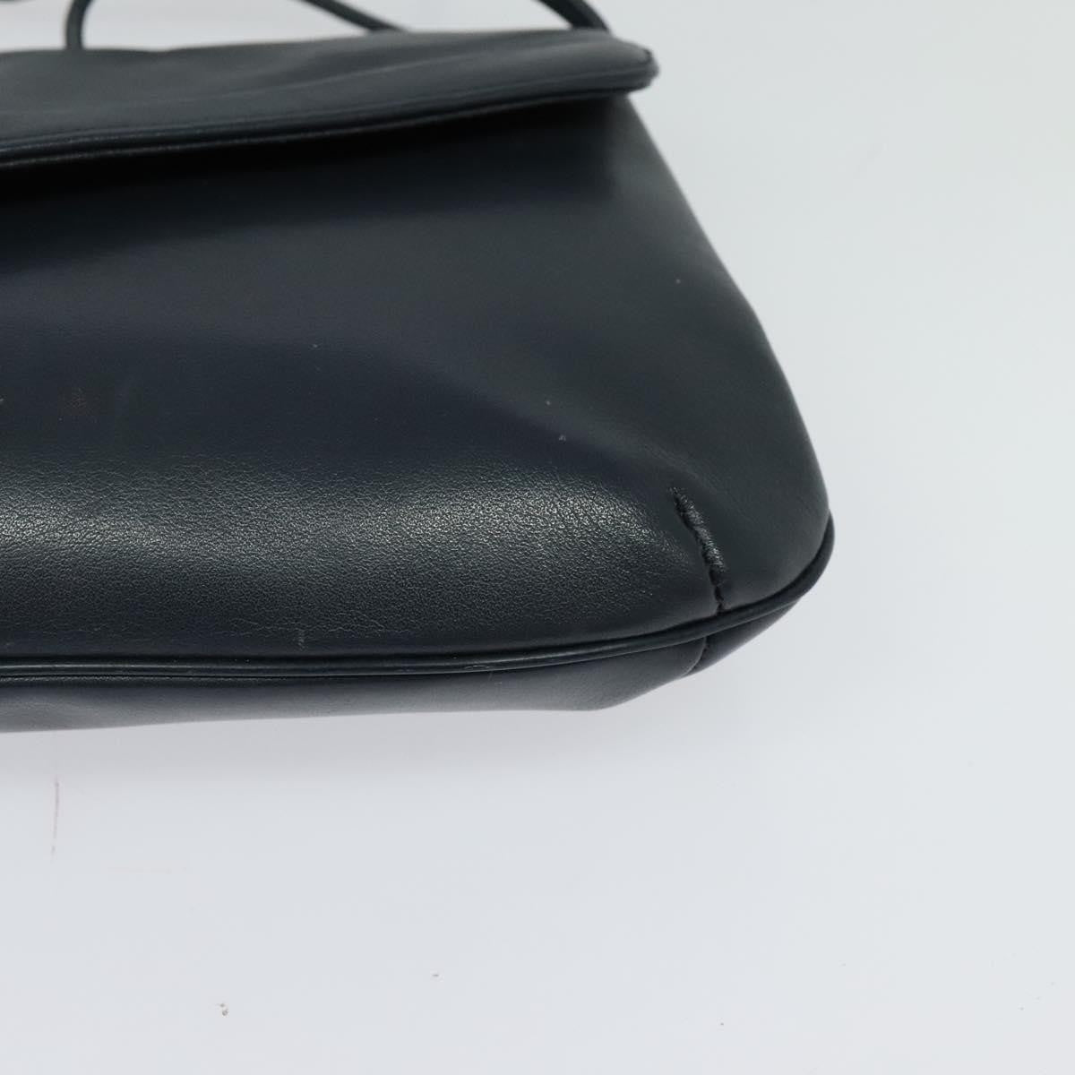 Givenchy Vintage 4G Leather Navy Leather Shoulder Bag Bag (Pre-Owned)
