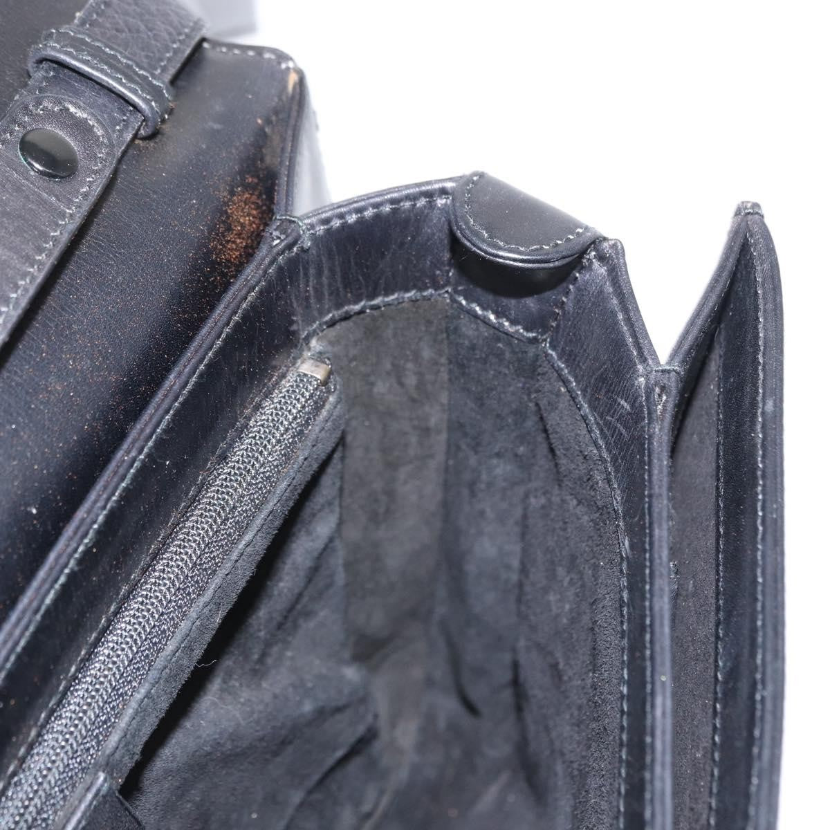 Gucci Vintage Leather Black Leather Shoulder Bag Bag (Pre-Owned)