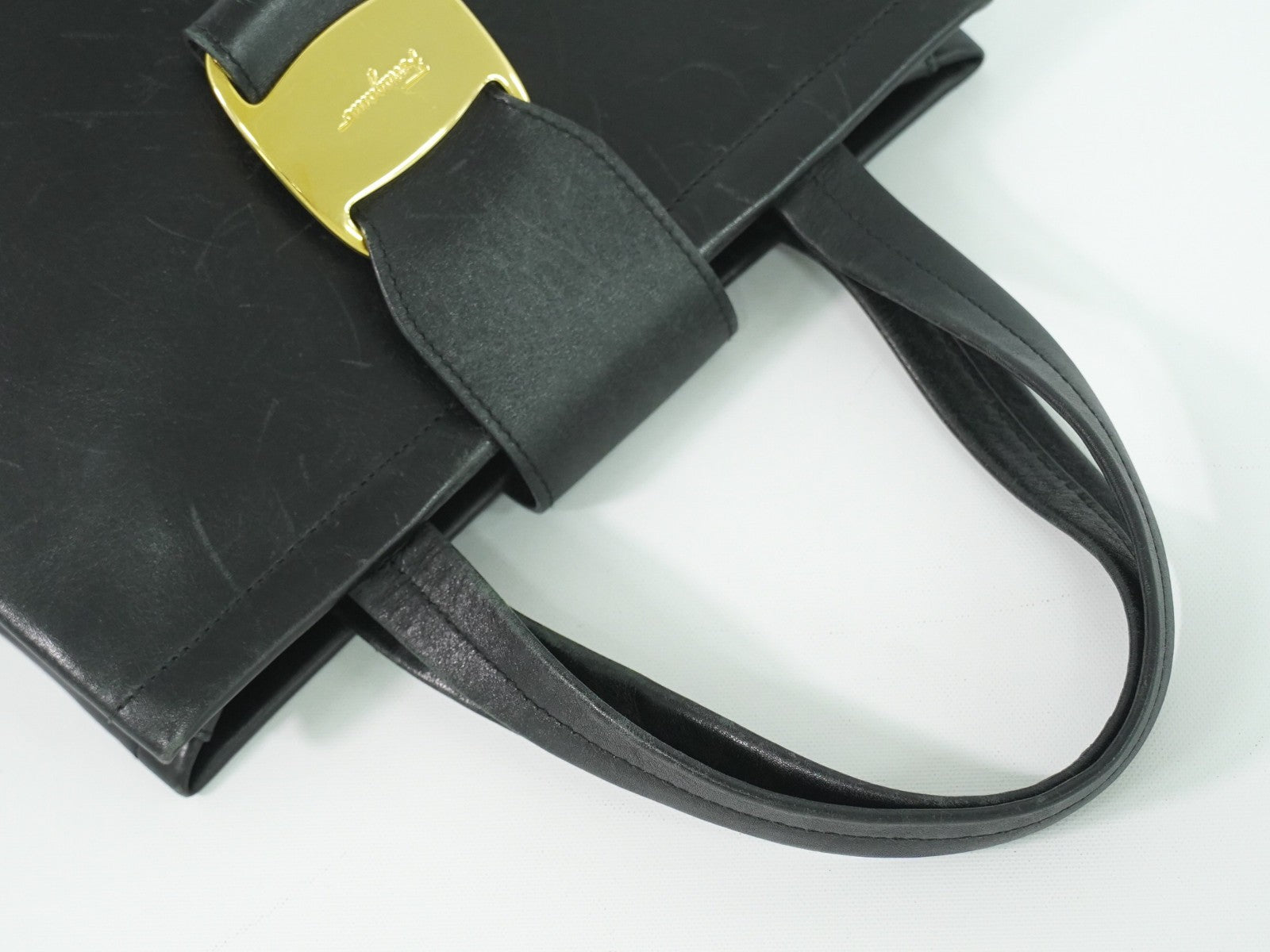Salvatore Ferragamo Vala Leather Black Leather Handbag (Pre-Owned)