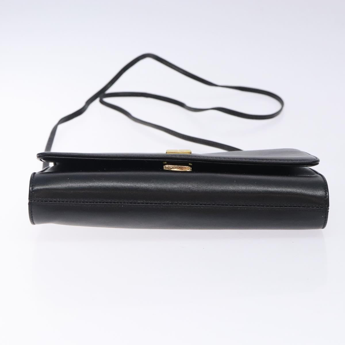 Givenchy Vintage 4G Leather Black Leather Shoulder Bag Bag (Pre-Owned)