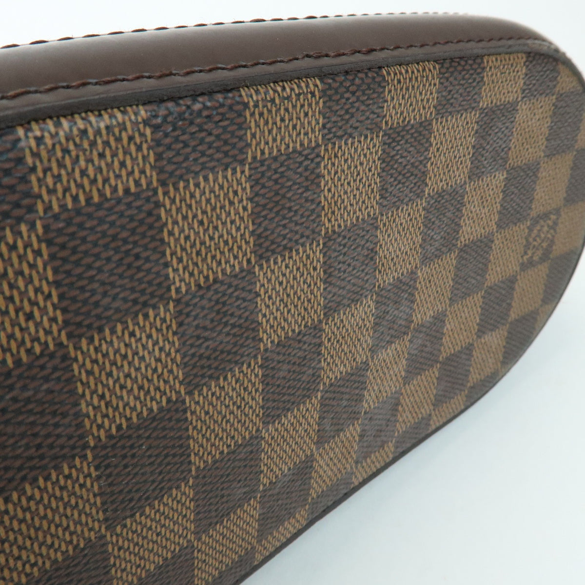Louis Vuitton Manosque Damier Brown Canvas Handbag (Pre-Owned)