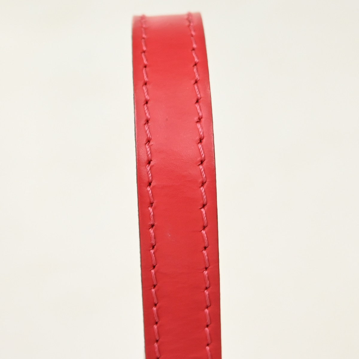 Louis Vuitton Cluny Top Handle Epi Leather Red Leather Handbag (Pre-Owned)