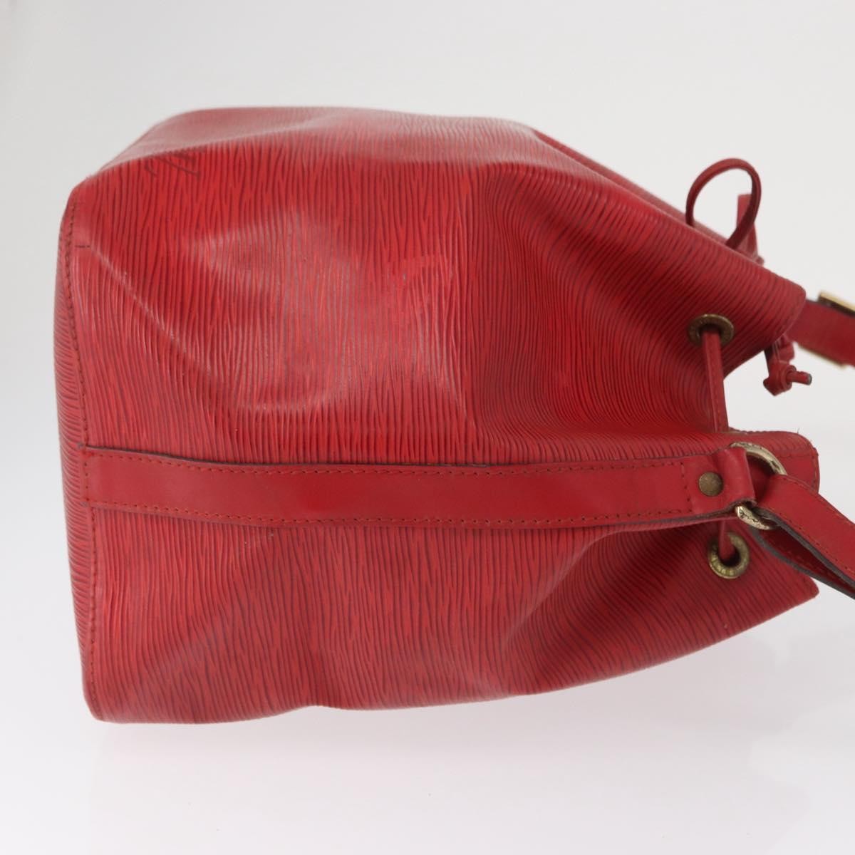 Louis Vuitton Petit Noe Epi Leather Red Leather Shoulder Bag Bag (Pre-Owned)
