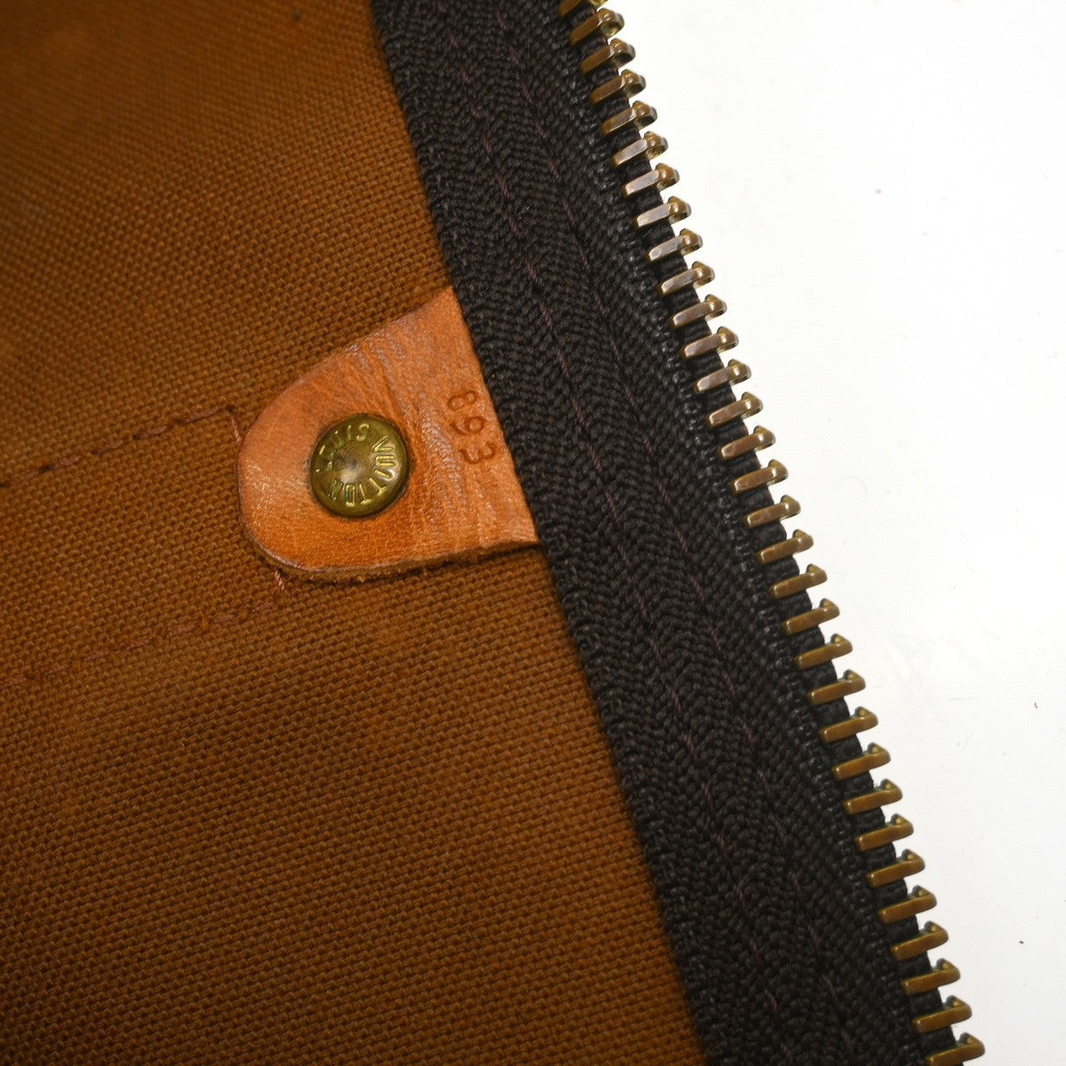 Louis Vuitton Keepall Monogram Canvas Brown Canvas Travel Bag Bag (Pre-Owned)