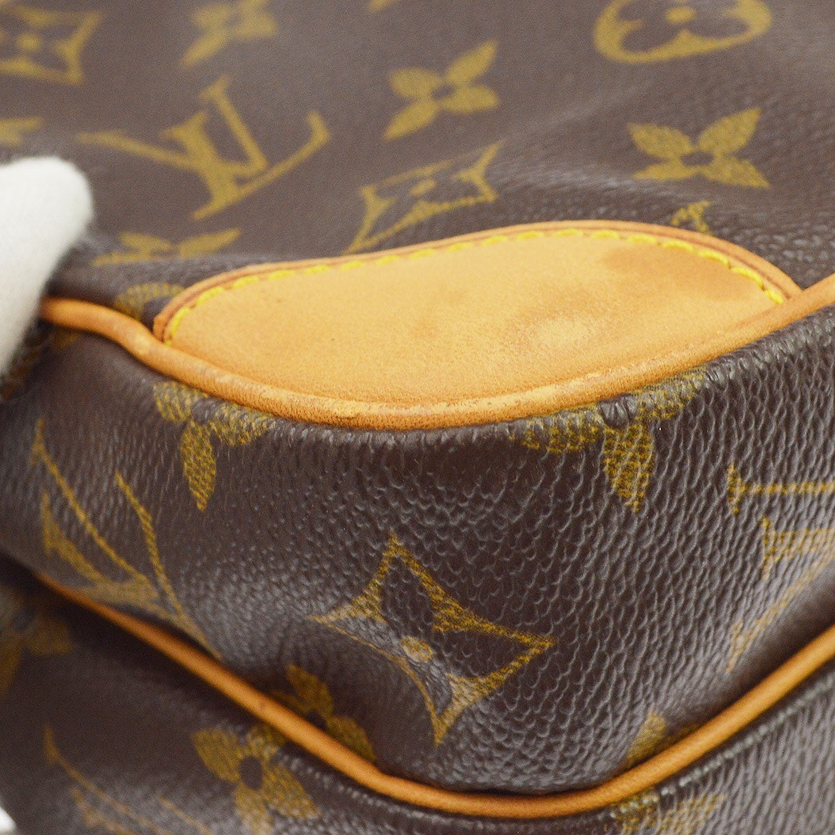 Louis Vuitton Amazone Monogram Canvas Brown Canvas Shoulder Bag Bag (Pre-Owned)