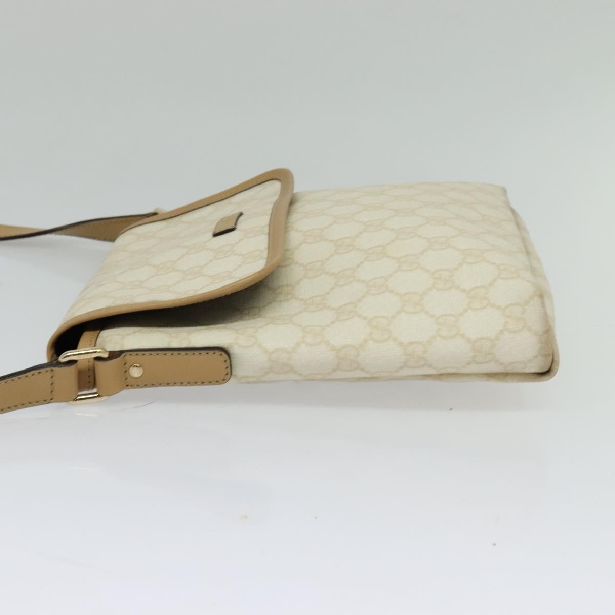 Gucci Flap Messenger Gg Coated Canvas White Canvas Shoulder Bag Bag (Pre-Owned)