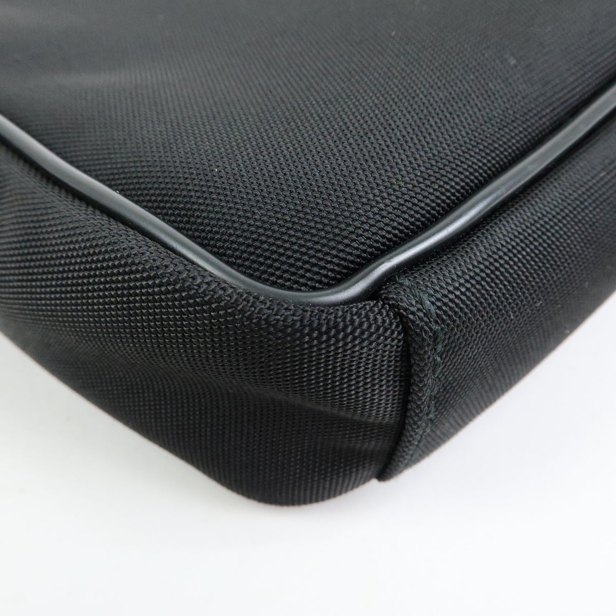 Gucci Shoulder Canvas Black Canvas Shoulder Bag Bag (Pre-Owned)
