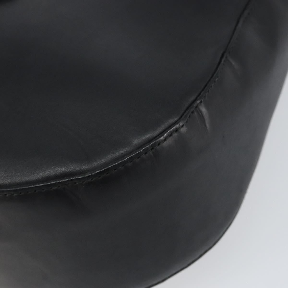 Salvatore Ferragamo Gancini Leather Black Leather Shoulder Bag Bag (Pre-Owned)