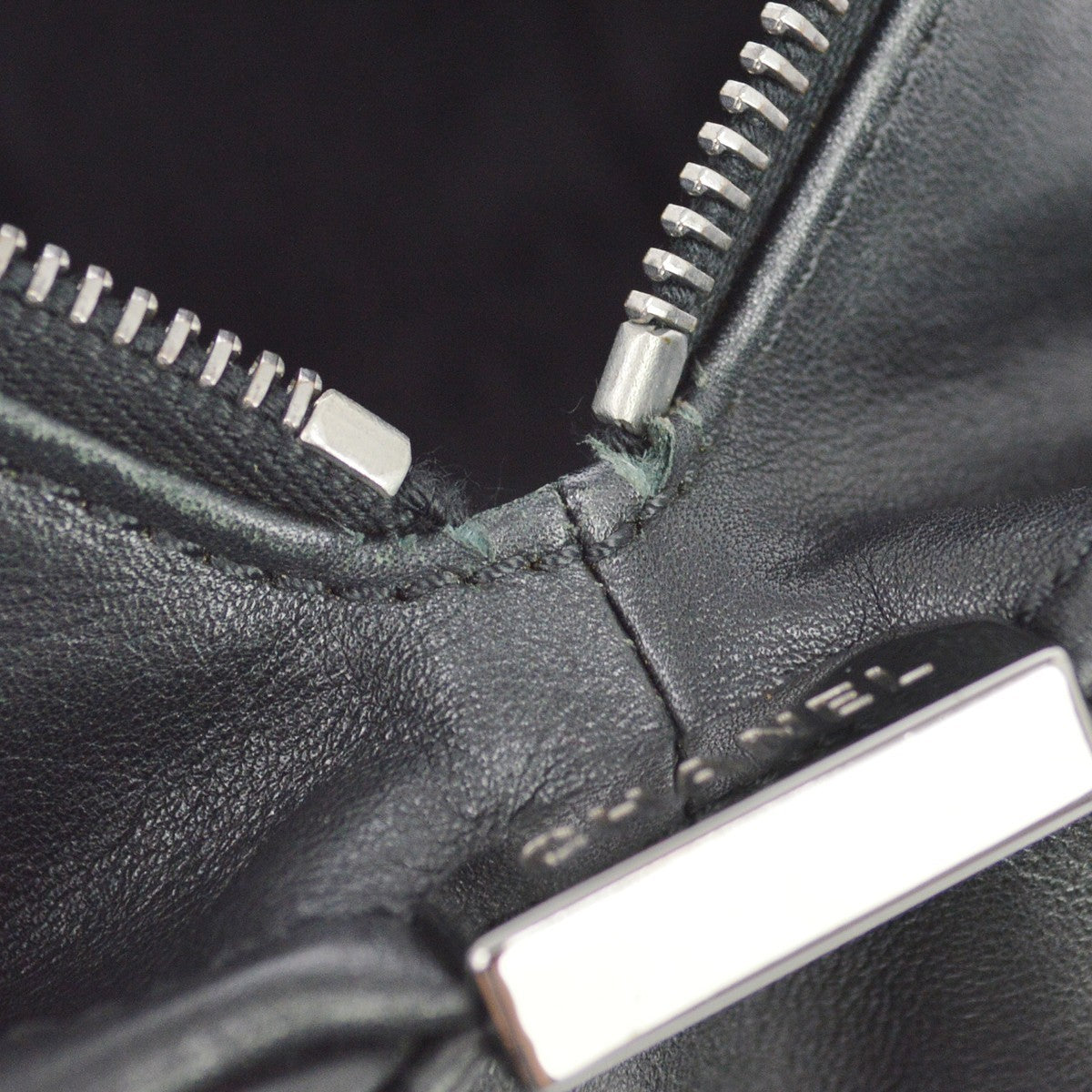 Chanel Square Stitch Boston Quilted Leather Black Leather Travel Bag Bag (Pre-Owned)