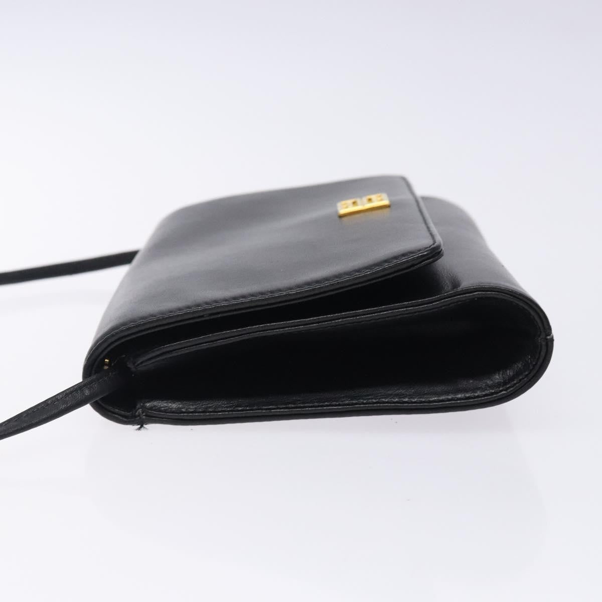 Givenchy Vintage 4G Leather Black Leather Shoulder Bag Bag (Pre-Owned)