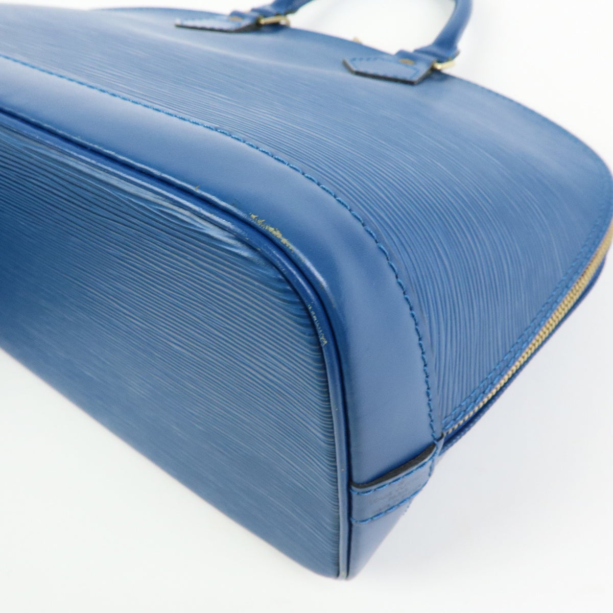 Louis Vuitton Alma Epi Leather Blue Leather Handbag (Pre-Owned)