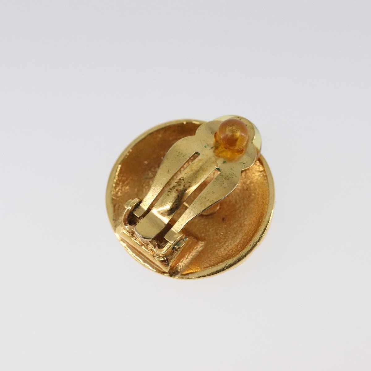 Chanel Vintage Round Cc Clip-On Metal Gold Metal Earrings Jewelry (Pre-Owned)