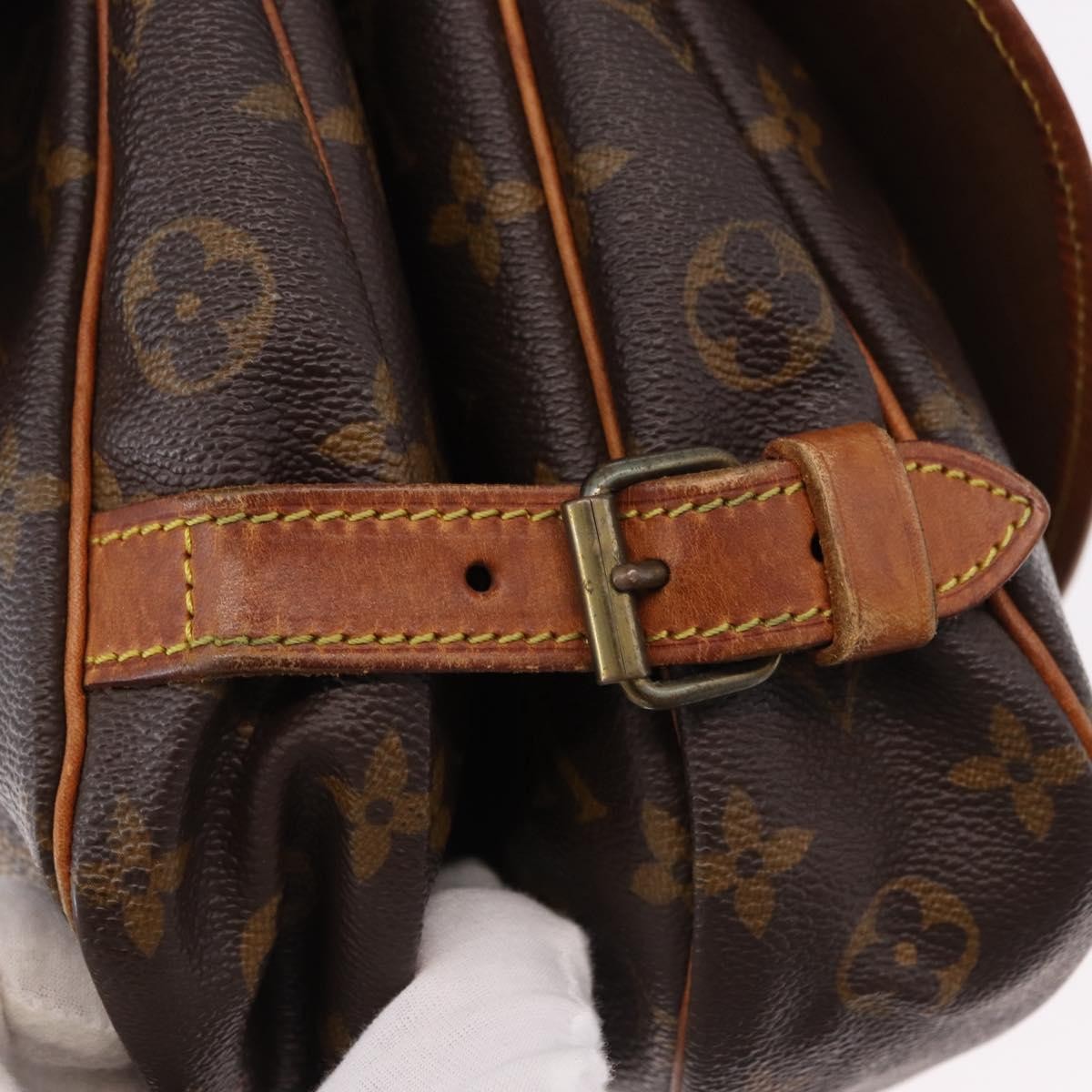 Louis Vuitton Saumur Monogram Brown Canvas Shoulder Bag Bag (Pre-Owned)