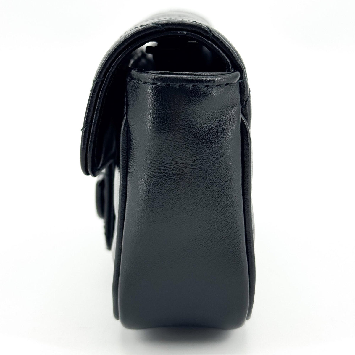 Gucci Gg Marmont Flap Matelasse Leather Black Leather Handbag (Pre-Owned)