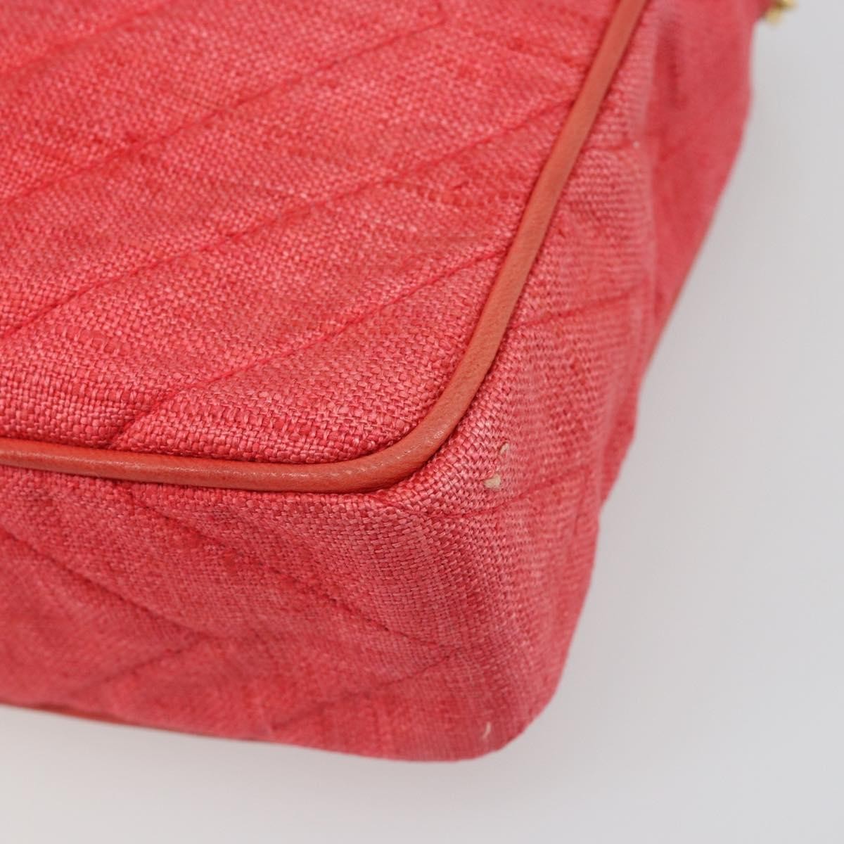 Chanel Vintage Diamond Cc Camera Chevron Canvas Red Canvas Handbag (Pre-Owned)