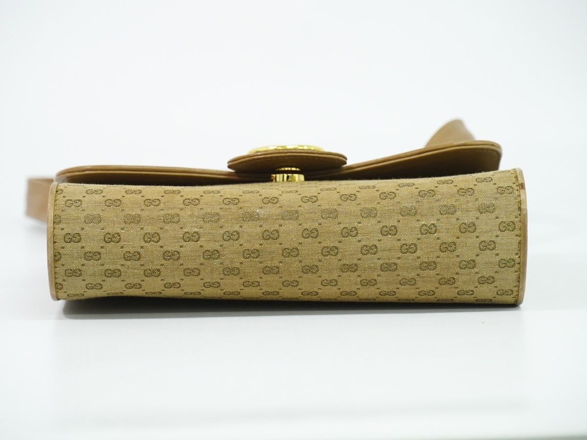 Gucci Shoulder Canvas Beige Canvas Shoulder Bag Bag (Pre-Owned)