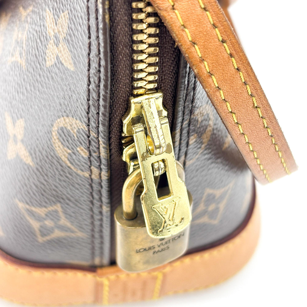 Louis Vuitton Alma Monogram Canvas Brown Canvas Handbag (Pre-Owned)