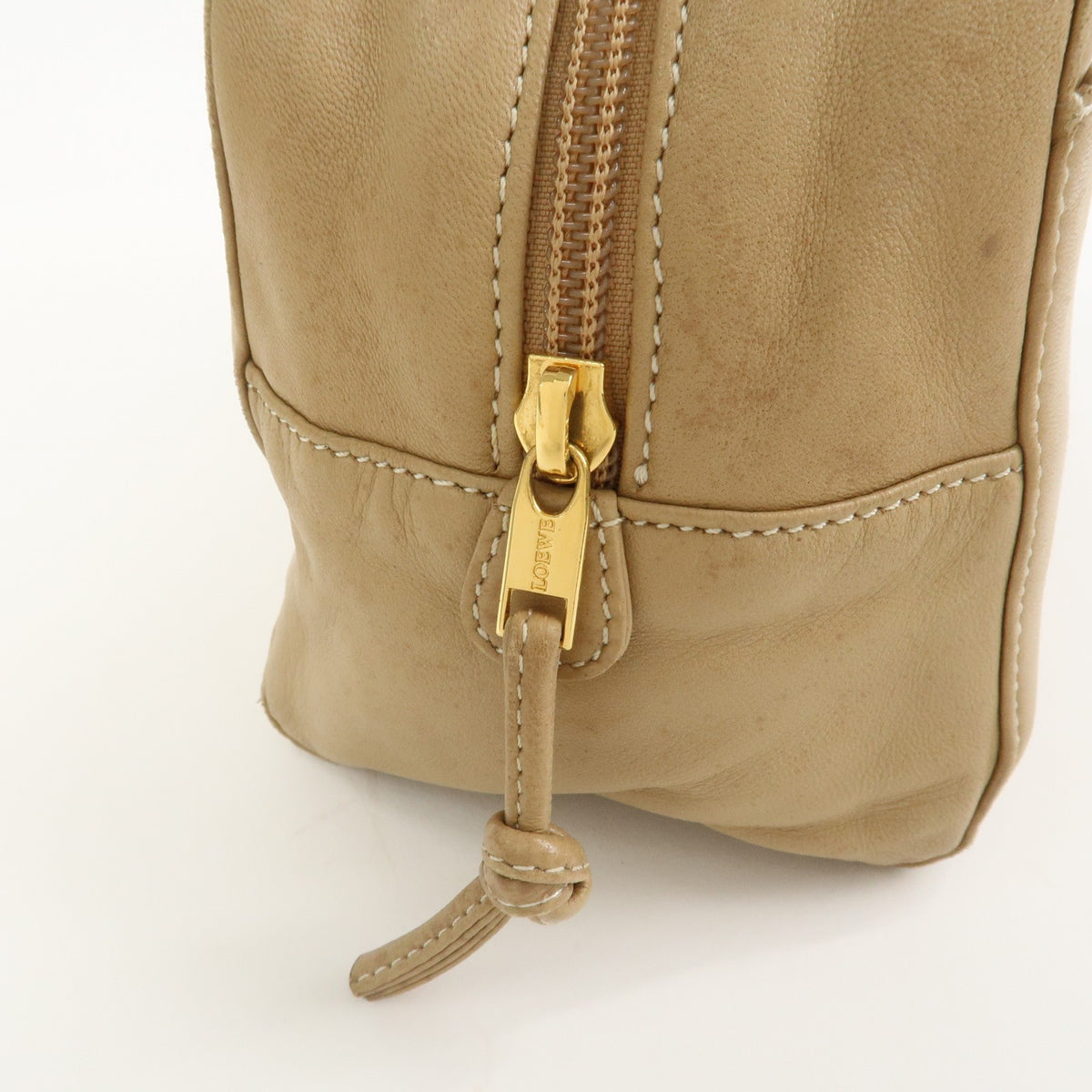 Loewe Vintage Anagram Leather Beige Leather Handbag (Pre-Owned)