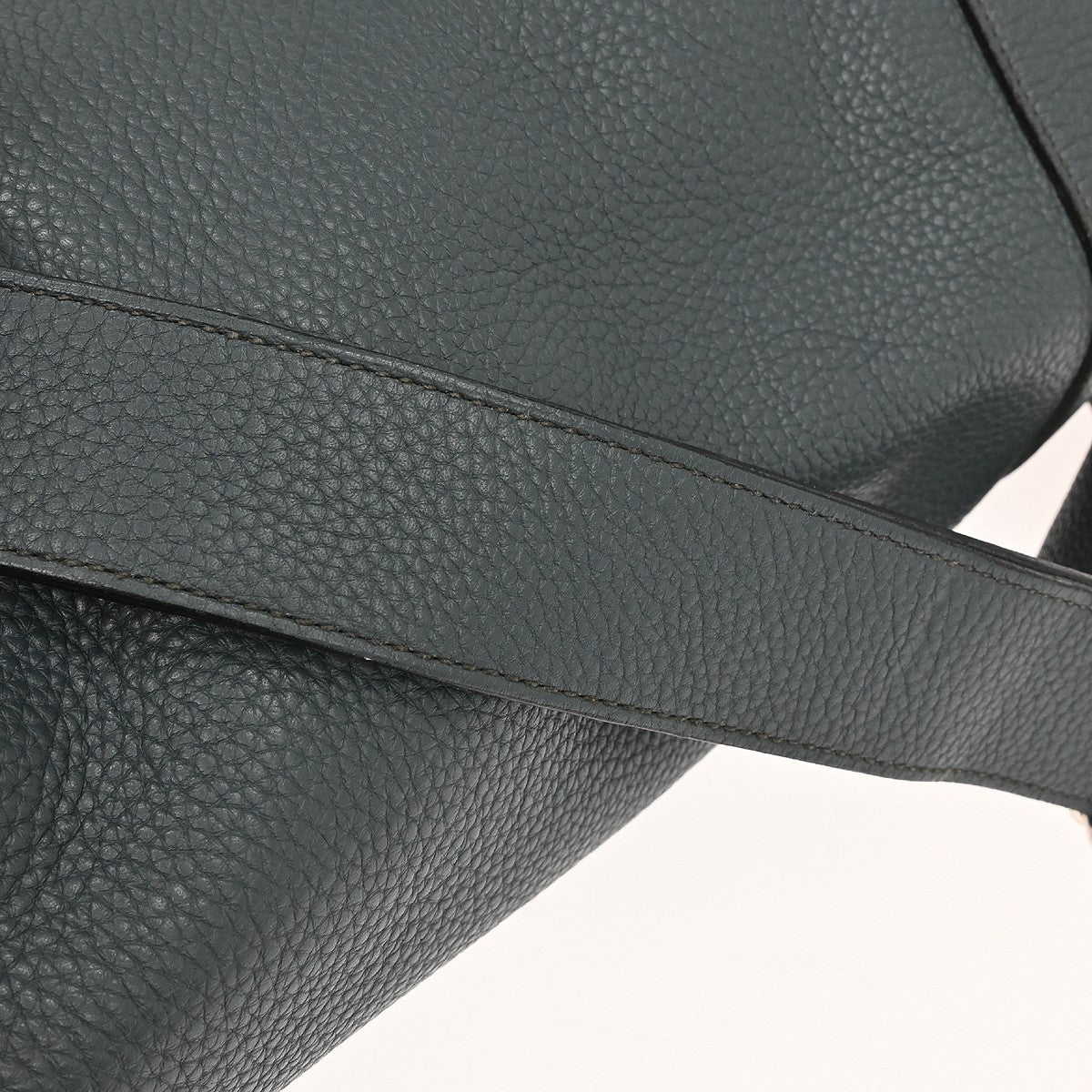 Hermes Alfred Messenger Clemence Gray Leather Handbag (Pre-Owned)