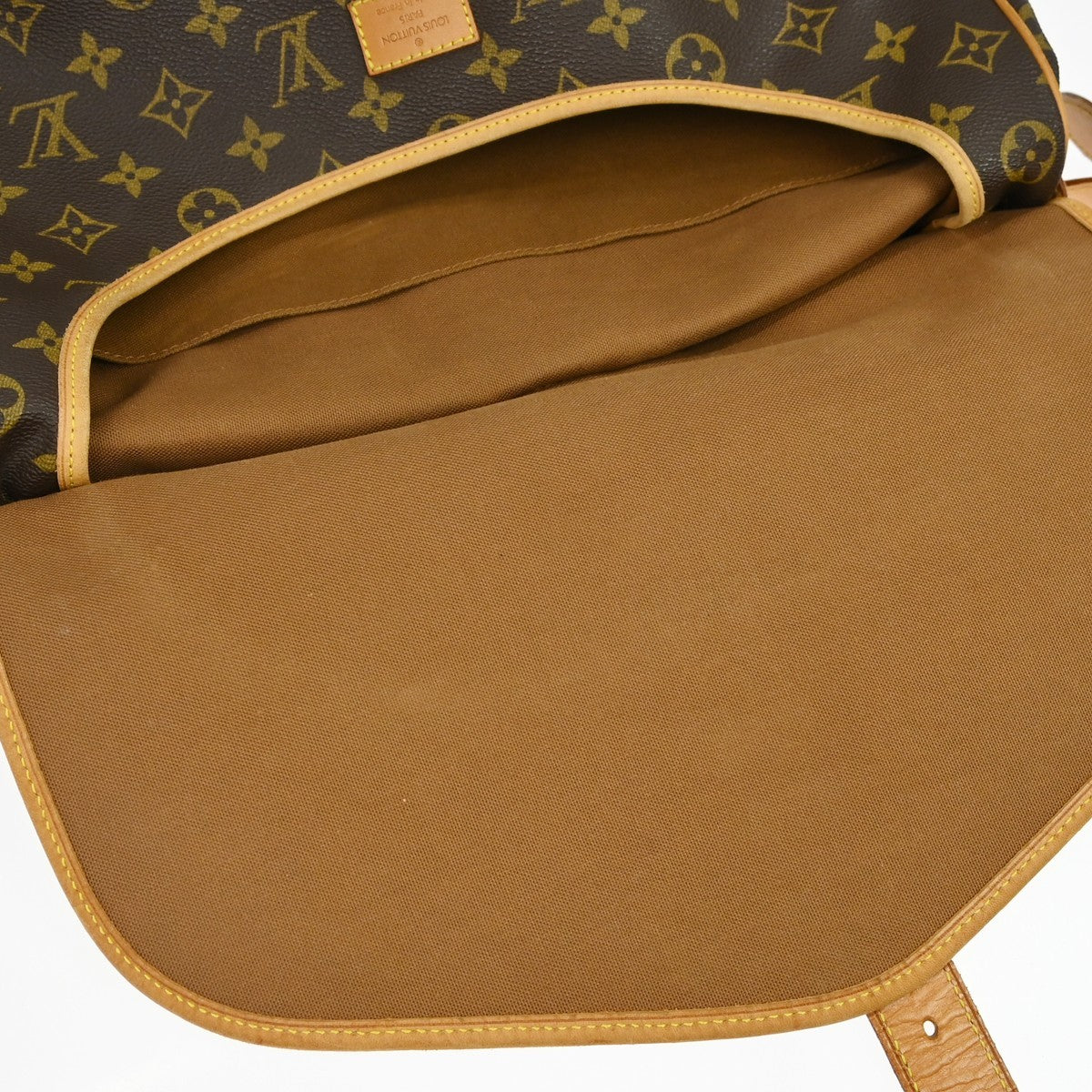 Louis Vuitton Saumur Monogram Canvas Brown Canvas Shoulder Bag Bag (Pre-Owned)