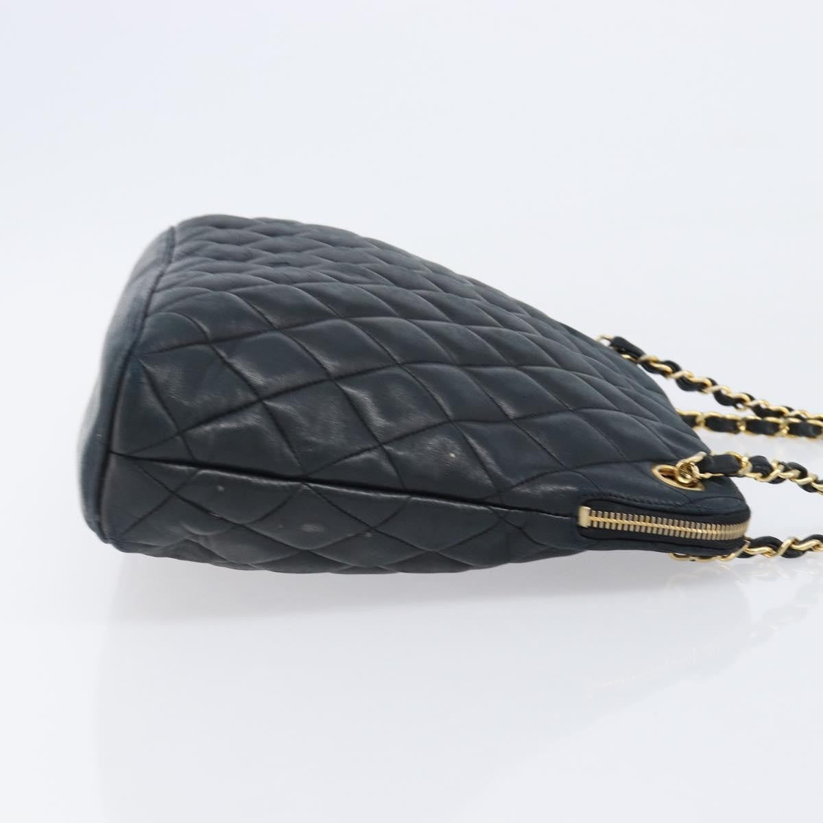 Chanel Shoulder Quilted Leather Black Leather Shoulder Bag Bag (Pre-Owned)