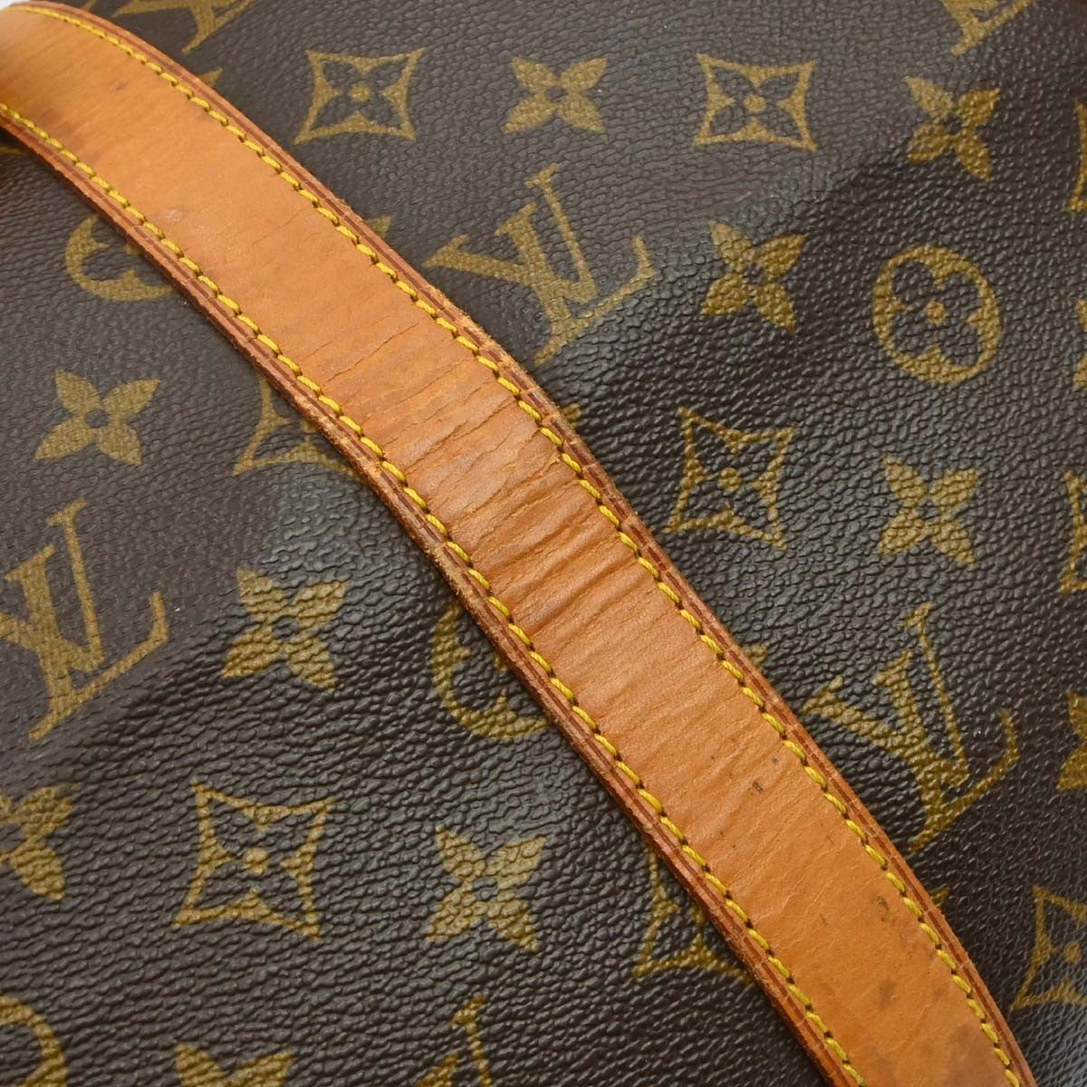 Louis Vuitton Keepall Monogram Canvas Brown Canvas Travel Bag Bag (Pre-Owned)