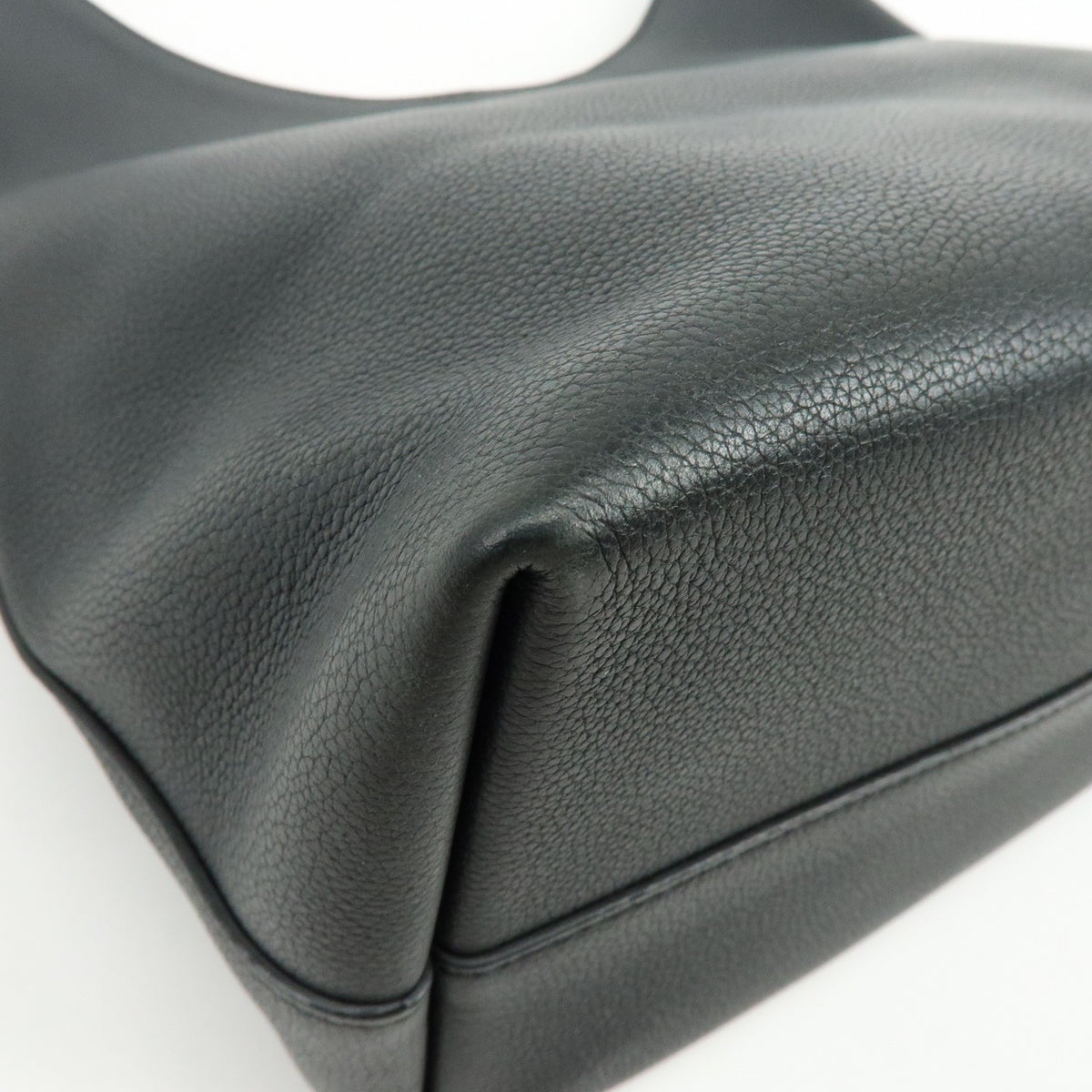 Louis Vuitton Lockme Hobo Leather Black Leather Shoulder Bag Bag (Pre-Owned)