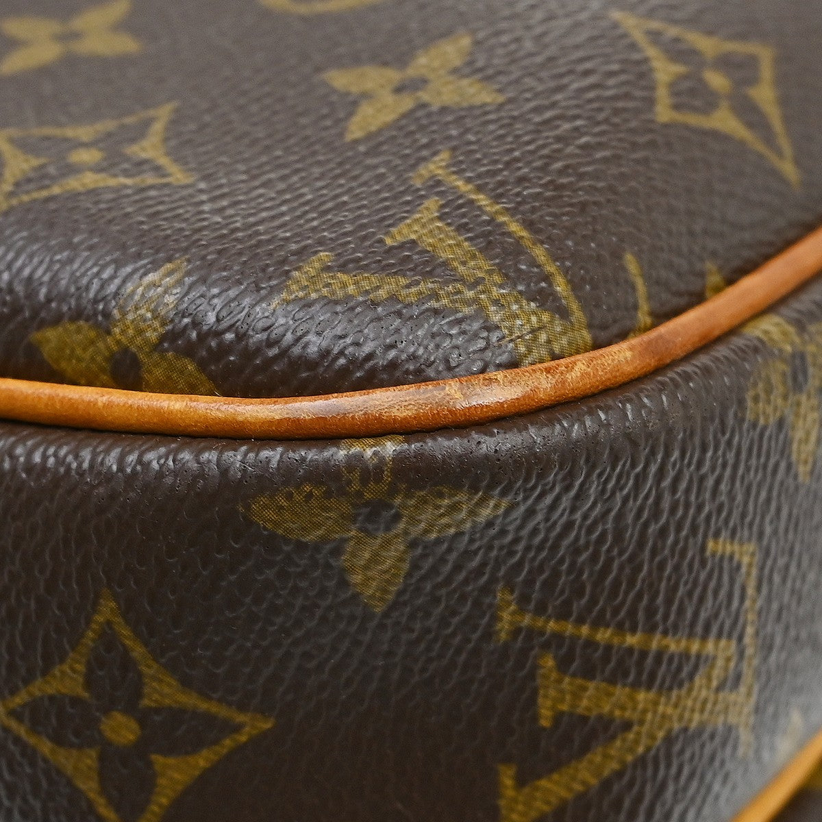 Louis Vuitton Reporter Monogram Canvas Brown Canvas Shoulder Bag Bag (Pre-Owned)