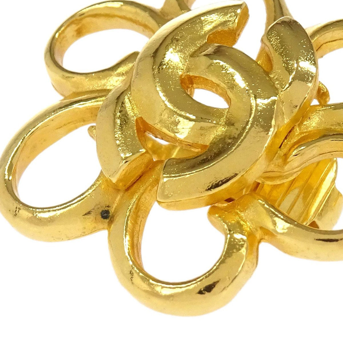 Chanel Vintage Cc Flower Clip-On Metal Gold Gold_Plated Earrings Jewelry (Pre-Owned)