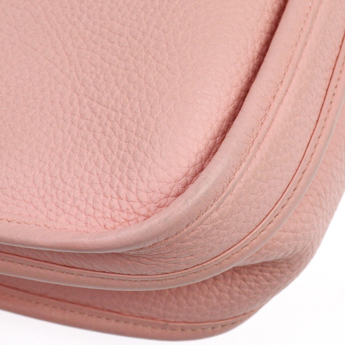 Hermes Evelyne Bag Gen Iii Clemence Pink Calfskin Shoulder Bag Bag (Pre-Owned)