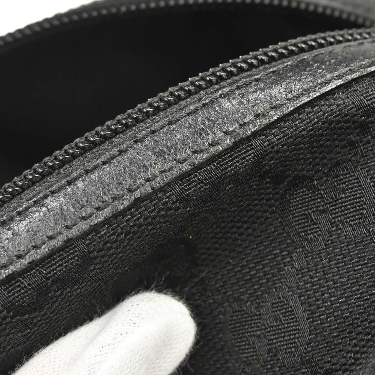 Gucci Zip Around Bowling Gg Canvas Black Canvas Handbag (Pre-Owned)