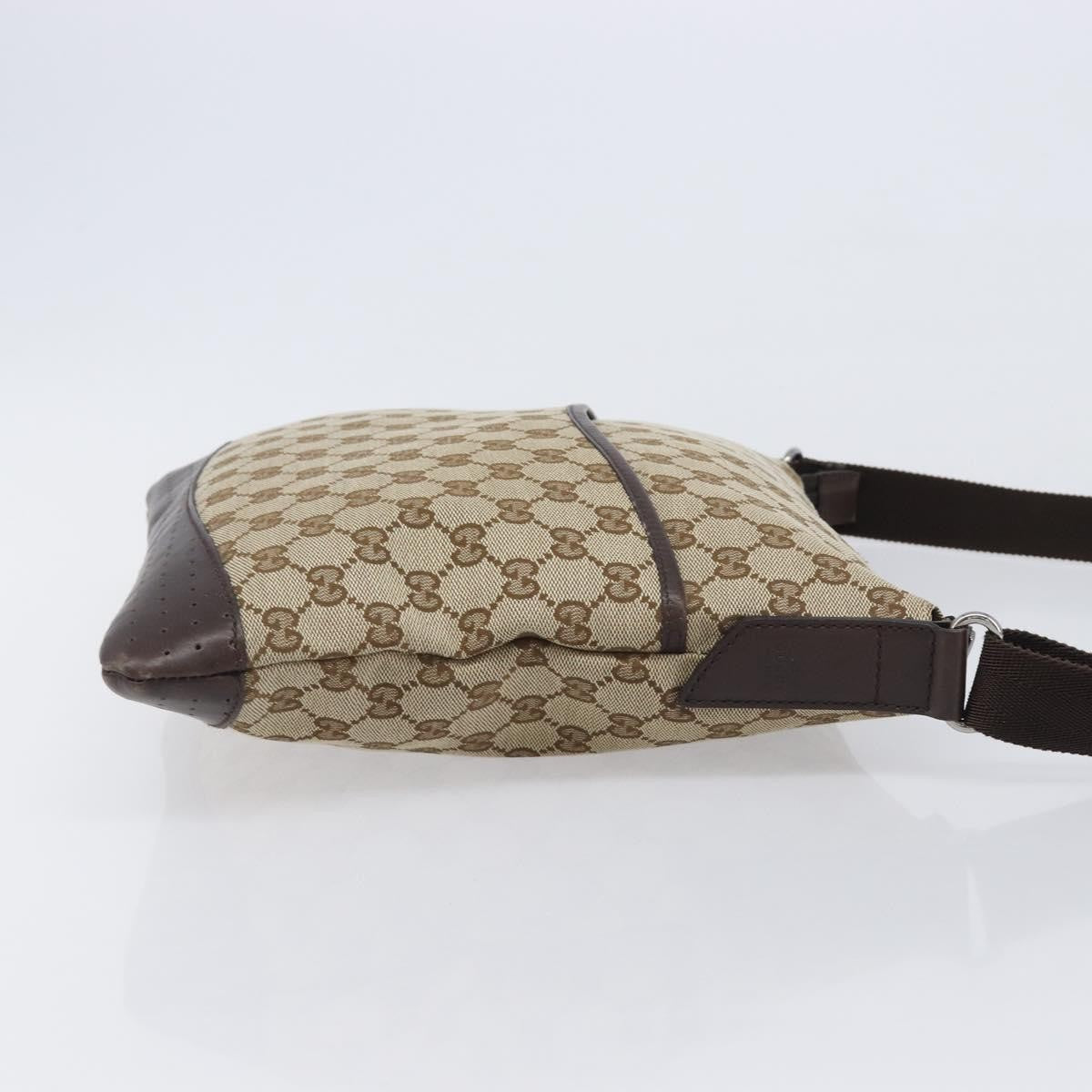 Gucci Zip Messenger Gg Canvas With Perforated Leather Beige Canvas Handbag (Pre-Owned)